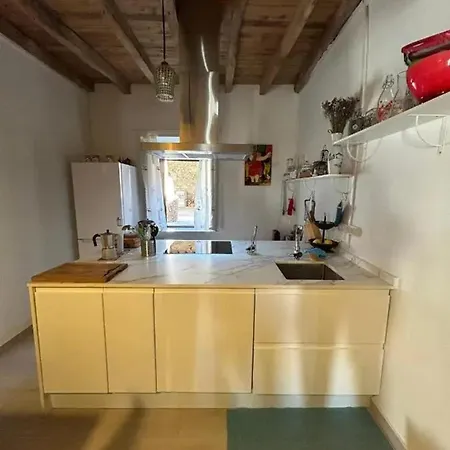 Spacious House In With Garden Holiday home *