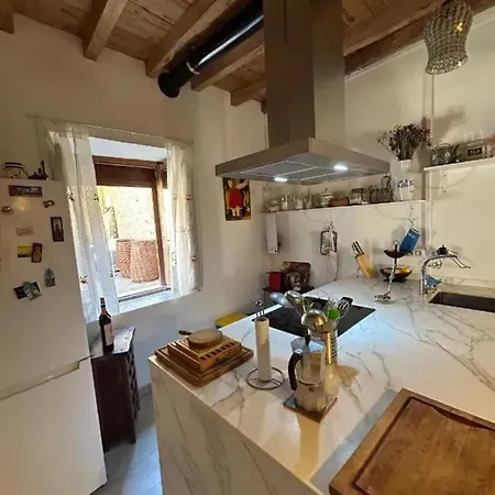 Holiday home Spacious House In With Garden